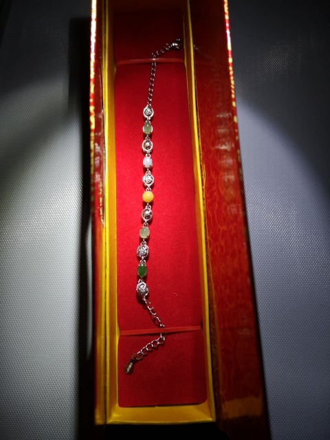 古玩玉器翡翠手鏈拍賣,當前價格550元
