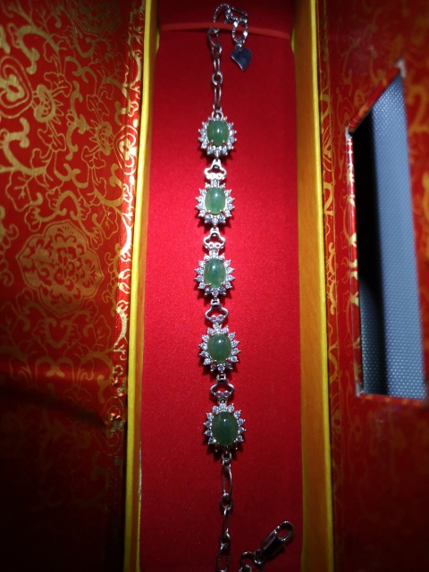 古玩玉器翡翠手鏈拍賣,當前價格550元