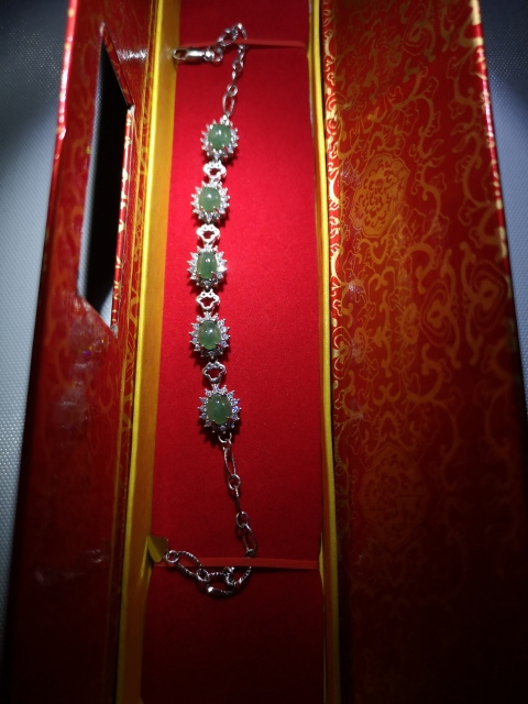 古玩玉器翡翠手鏈拍賣,當前價格550元