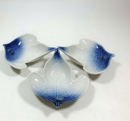 古玩陶瓷樹葉盤拍賣,當前價格398元