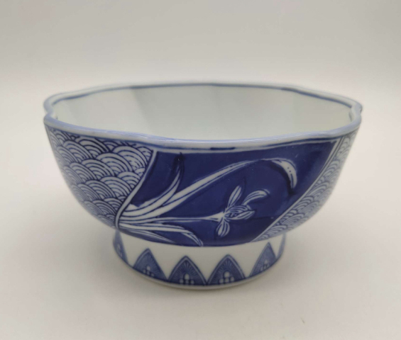 古玩陶瓷花卉紋青花碗拍賣，當(dāng)前價(jià)格120元