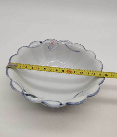 古玩陶瓷花卉紋花口碗拍賣，當(dāng)前價(jià)格135元