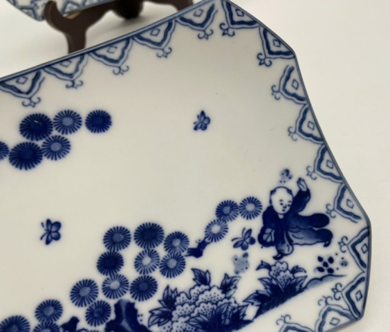 古玩陶瓷嬰戲紋青花盤拍賣,當前價格298元