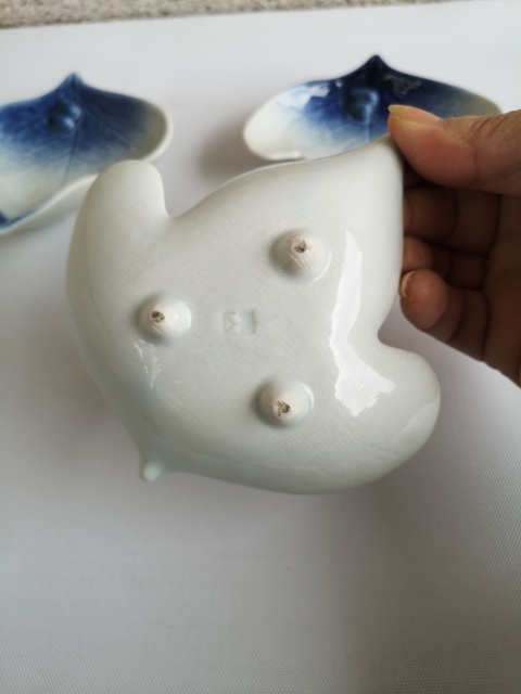古玩陶瓷樹葉盤拍賣,當前價格398元