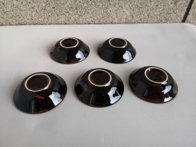 古玩陶瓷黑釉淺碗拍賣,當(dāng)前價(jià)格260元