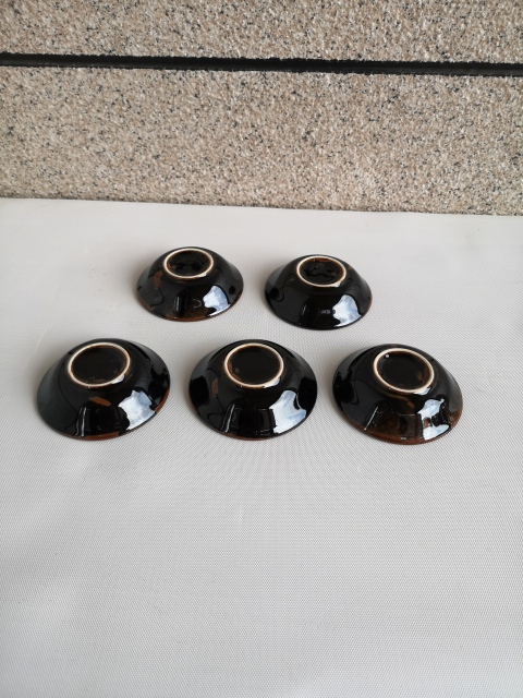 古玩陶瓷黑釉淺碗拍賣,當(dāng)前價(jià)格260元