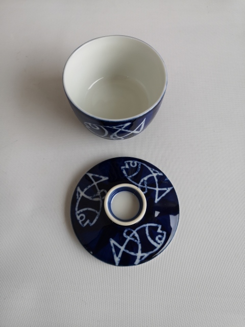 古玩陶瓷魚紋青花蓋碗拍賣,當前價格398元