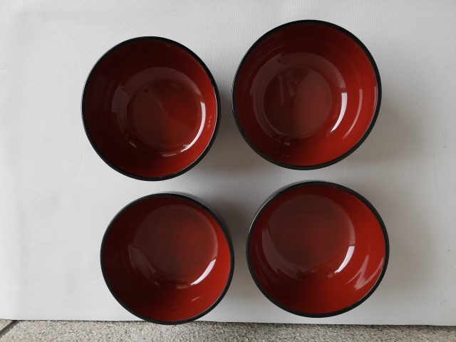 古玩陶瓷描金漆器蝶紋碗拍賣,當前價格168元