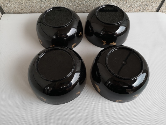 古玩陶瓷描金漆器蝶紋碗拍賣,當前價格168元