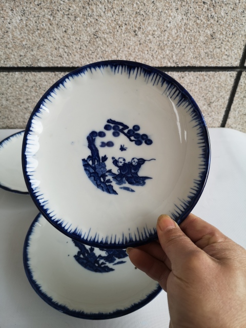 古玩陶瓷嬰戲紋青花盤拍賣，當前價格350元