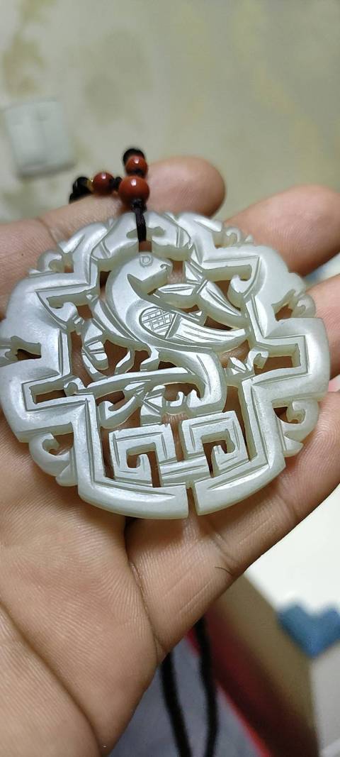 古玩玉器鸚鵡佩拍賣，當前價格8000元