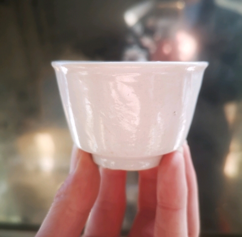 古玩陶瓷清代.白釉唇口釉（喝茶飲酒利器）拍賣，當前價格100元