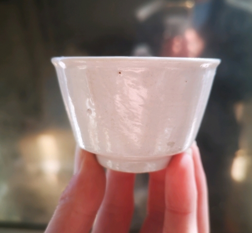 古玩陶瓷清代.白釉唇口釉（喝茶飲酒利器）拍賣，當前價格100元