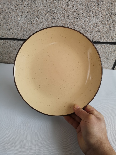 古玩陶瓷褐釉盤拍賣，當前價格260元