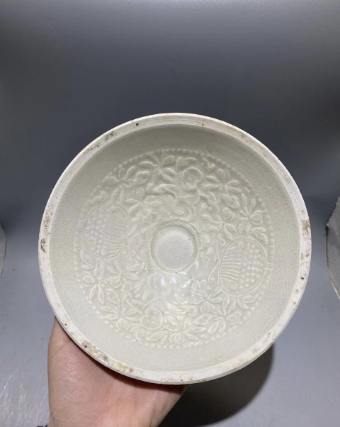 古玩陶瓷宋代影清娃娃刻花碗拍賣，當前價格20000元