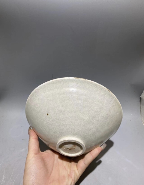 古玩陶瓷宋代影清娃娃刻花碗拍賣，當前價格20000元