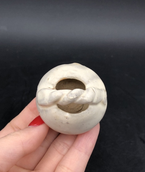 古玩陶瓷元代白釉提籃水盂拍賣,當(dāng)前價(jià)格2680元