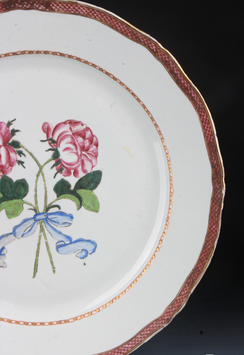 古玩陶瓷5727】清雍正??琺瑯彩西洋花卉紋花口盤拍賣,當(dāng)前價格9800元