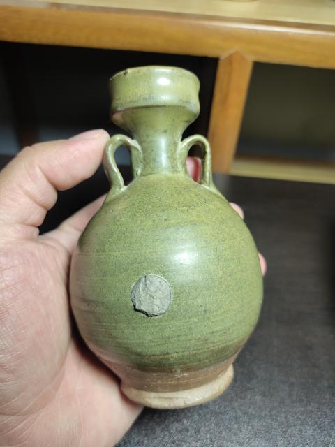 古玩陶瓷唐代?耀州窯茶葉末釉雙系盤口凈瓶拍賣,當前價格4800元