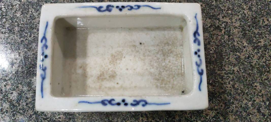 古玩陶瓷青花水仙盆拍賣(mài)，當(dāng)前價(jià)格5000元