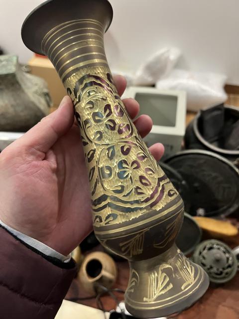 古玩雜項晚清刻畫銅瓶拍賣,當前價格199元