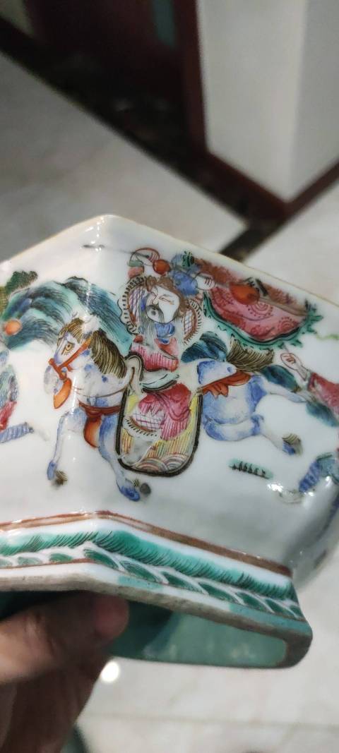 古玩陶瓷粉彩供盤拍賣,當前價格6500元
