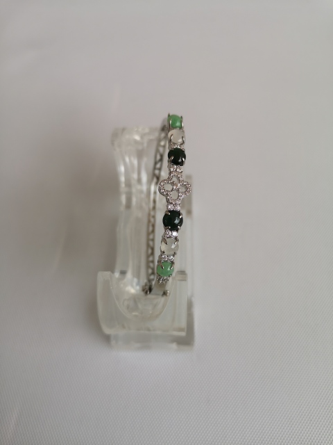 古玩玉器翡翠手鐲拍賣，當前價格550元
