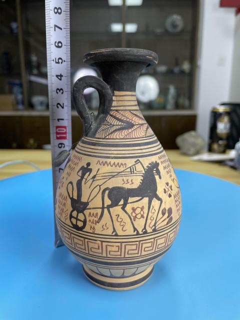 古玩陶瓷歐洲彩繪人物紋陶瓶 （博物館藏級）拍賣，當(dāng)前價格380元