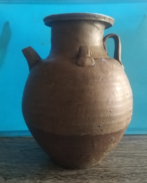 青釉壺拍賣(mài)，當(dāng)前價(jià)格3998元