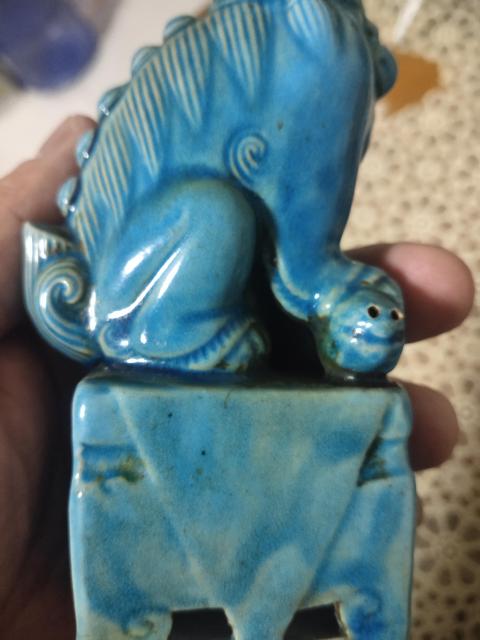 古玩陶瓷孔雀藍獅子拍賣，當前價格588元