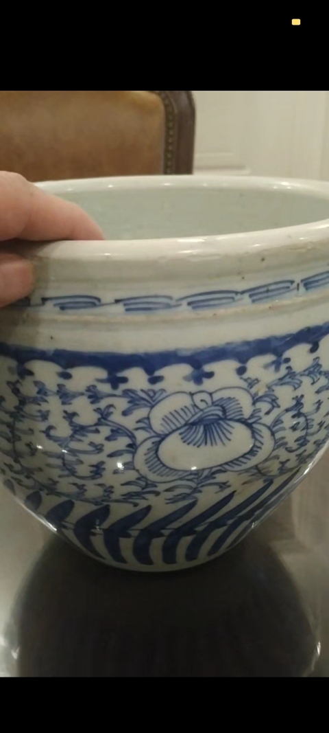 古玩陶瓷纏枝花卉紋青花缸拍賣，當前價格3000元