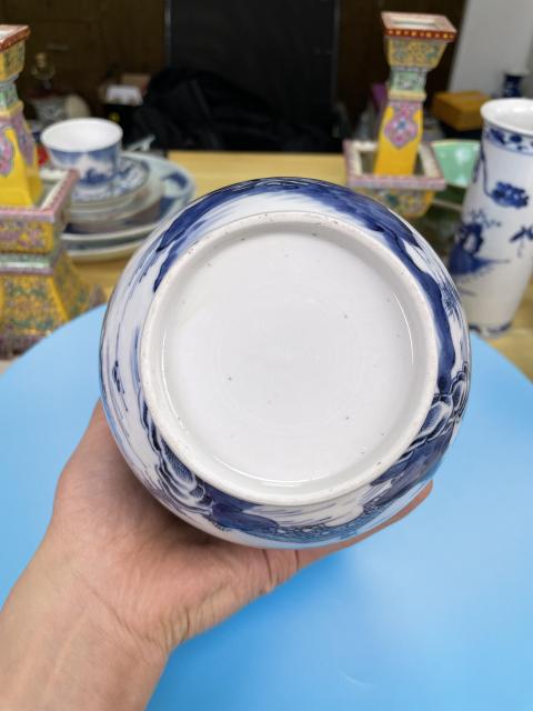 古玩陶瓷清乾隆 精品青花亭臺(tái)樓閣山水風(fēng)景紋瓶拍賣，當(dāng)前價(jià)格4300元