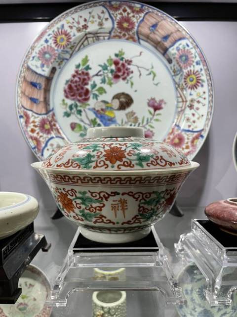 古玩陶瓷粉彩蓋碗拍賣，當前價格9800元