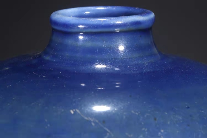 古玩陶瓷明早期風格祭藍釉梅瓶拍賣，當前價格360000元