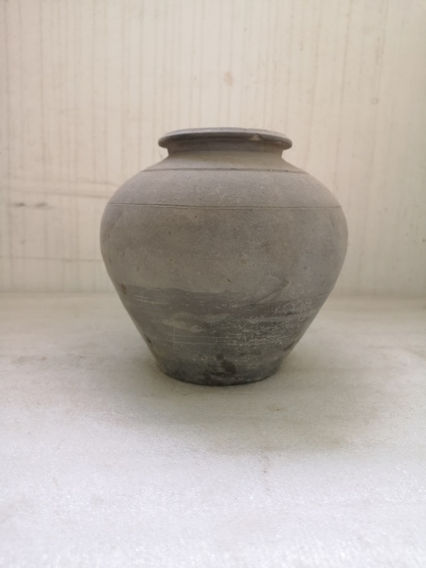 古玩陶瓷福建窯口黑釉罐拍賣,當前價格450元
