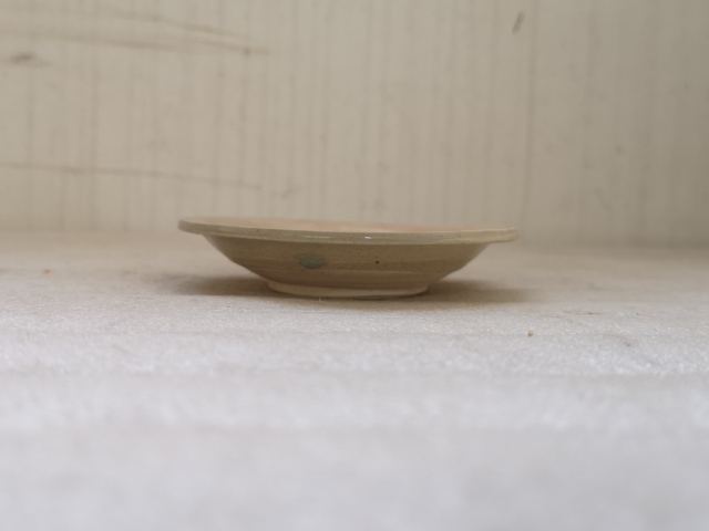 古玩陶瓷景德鎮(zhèn)窯系青白釉小盤拍賣,當(dāng)前價(jià)格550元