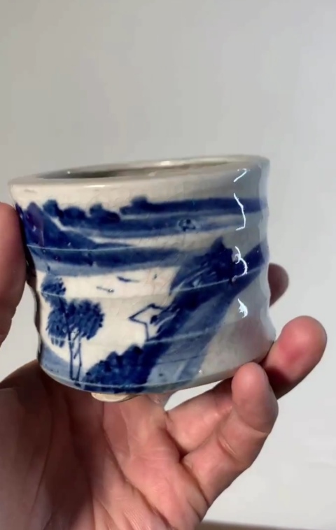 古玩陶瓷山水紋竹節(jié)型三足筒式香爐拍賣,當前價格2298元