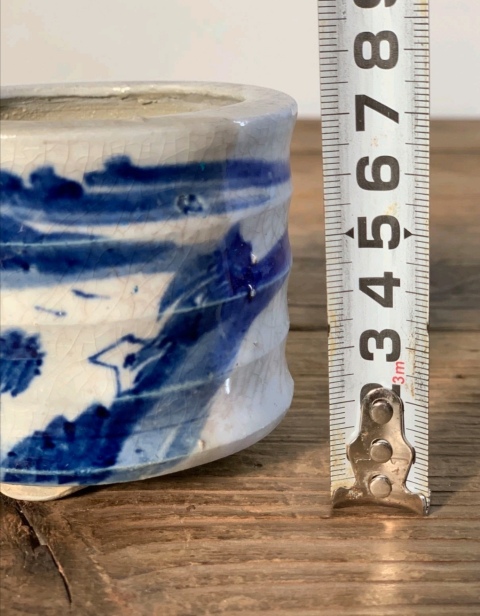 古玩陶瓷山水紋竹節(jié)型三足筒式香爐拍賣,當前價格2298元