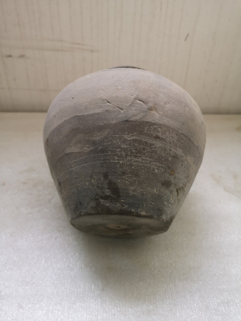 古玩陶瓷福建窯口黑釉罐拍賣,當前價格450元