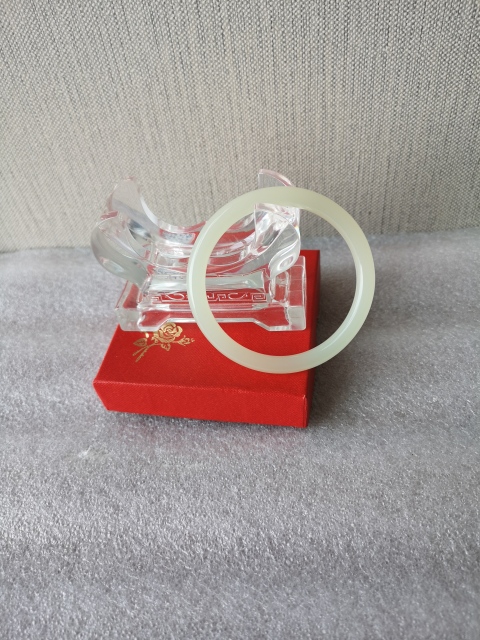 古玩玉器玉鐲子拍賣,當前價格750元