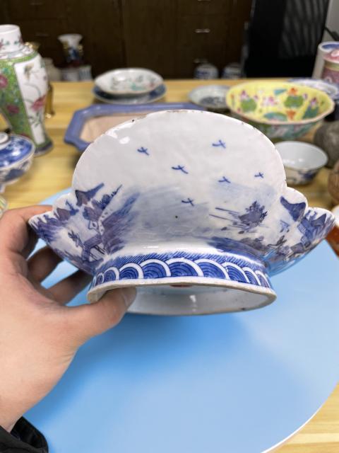 古玩陶瓷清道光 青花攜琴訪友海棠貢盤拍賣，當前價格4980元