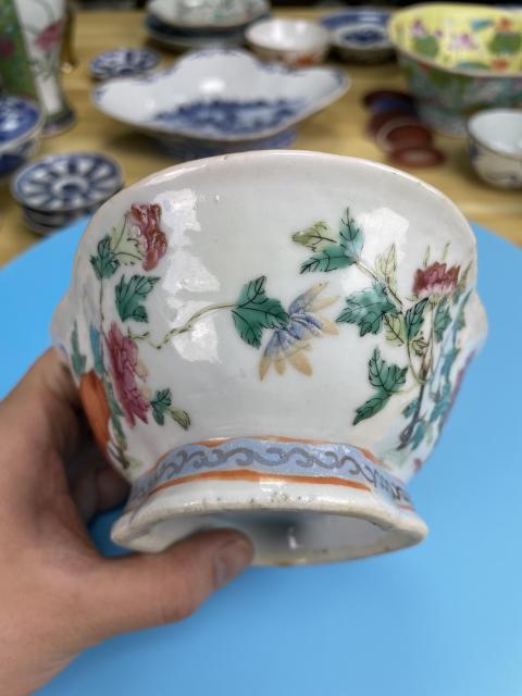 古玩陶瓷清同治 精品粉彩洞石花卉紋貢碗(二級官)拍賣,當前價格3100元