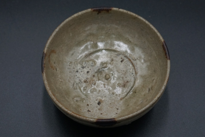 古玩陶瓷青瓷點彩碗拍賣，當前價格1元