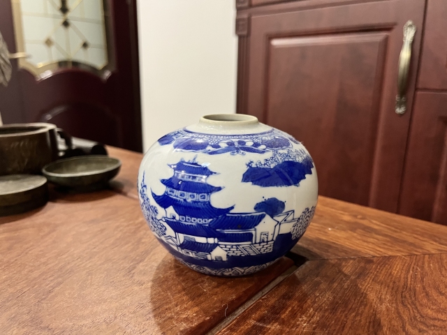 古玩陶瓷樓臺亭閣山水紋罐拍賣,當前價格199元