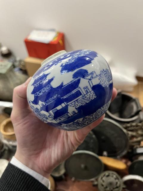 古玩陶瓷樓臺亭閣山水紋罐拍賣,當前價格199元