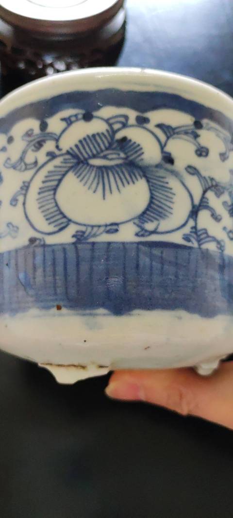 古玩陶瓷青花淡描花卉紋筒式爐拍賣，當前價格2000元