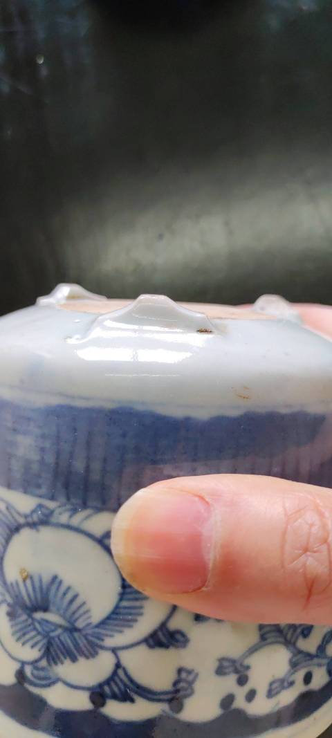 古玩陶瓷青花淡描花卉紋筒式爐拍賣，當前價格2000元