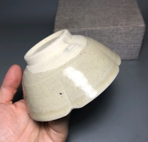 古玩陶瓷影清花口碗拍賣，當前價格1698元