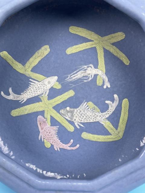 古玩陶瓷晚清民國 天藍釉粉彩魚藻紋筆洗（雍正官窯款）拍賣，當前價格12000元