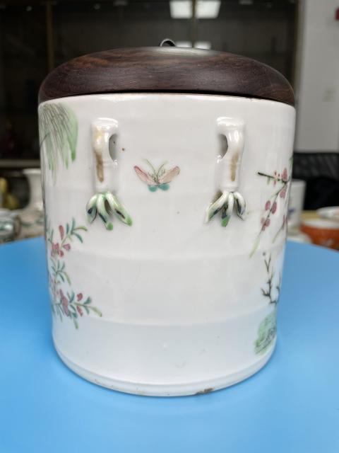 古玩陶瓷清道光 精品粉彩花鳥紋 竹節(jié)形大蓋缸拍賣,當(dāng)前價格2600元